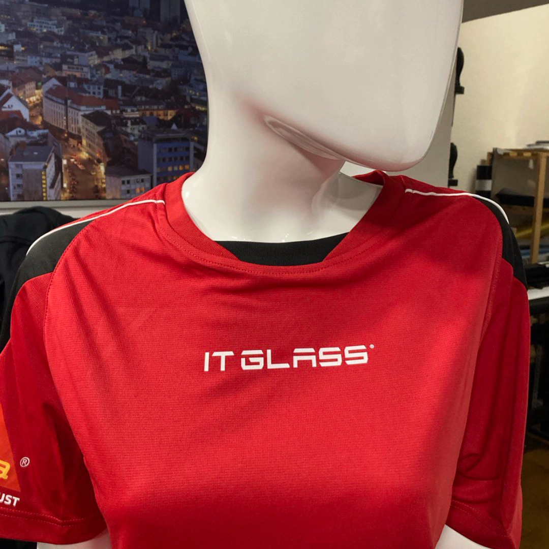 Dezenter Textildruck für IT-Glass aus Ramstein